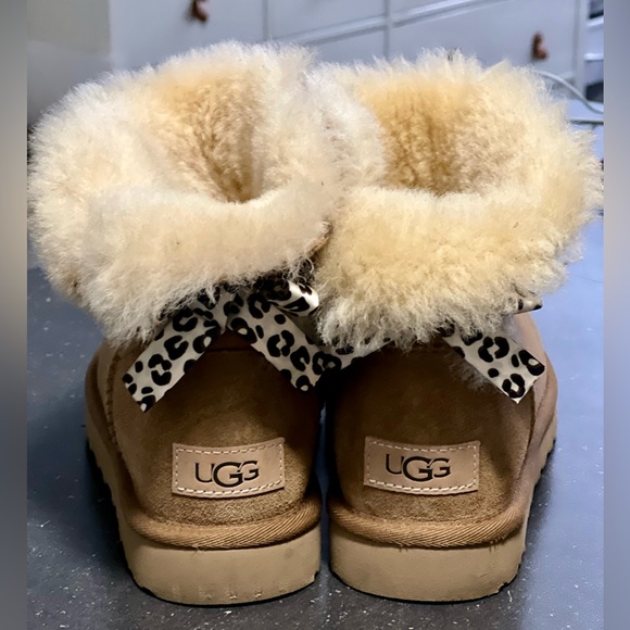 Ugg winter boots - Picture 1 of 5